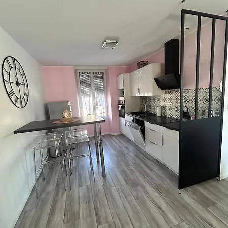 Apartment Jolie Maison De *