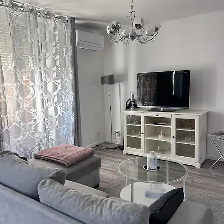 Apartment Jolie Maison De
